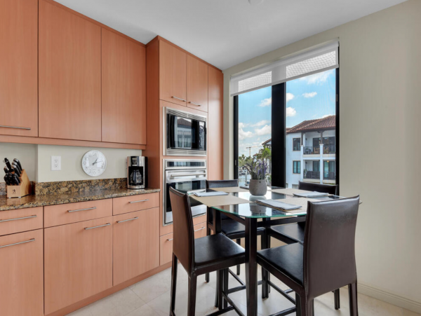 Downtown Naples Luxury Two Bedroom Waterfront Residence